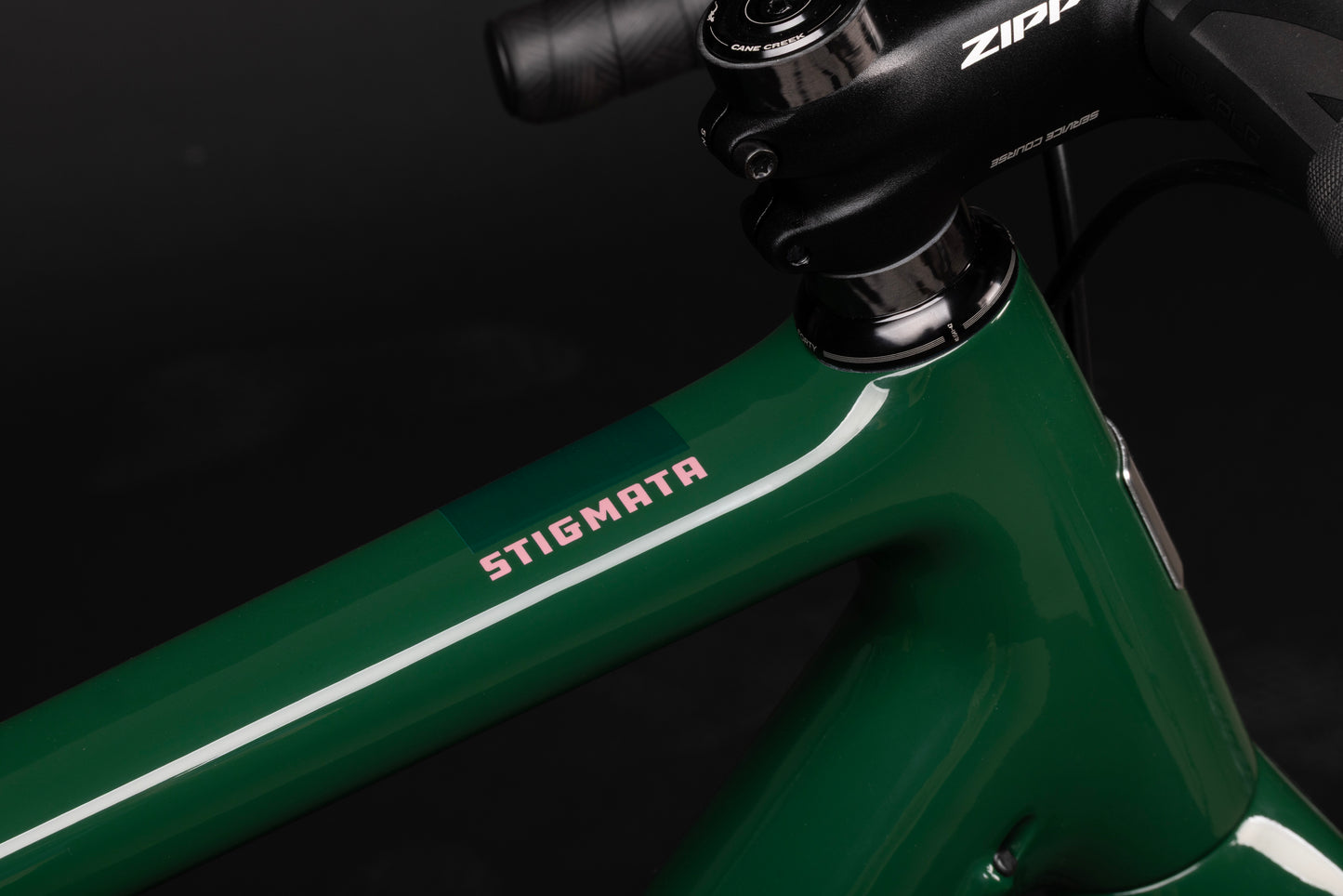 11A214E19963DB27B25B6747A81B042C3E8C32234FAE456067E8A0540891F033