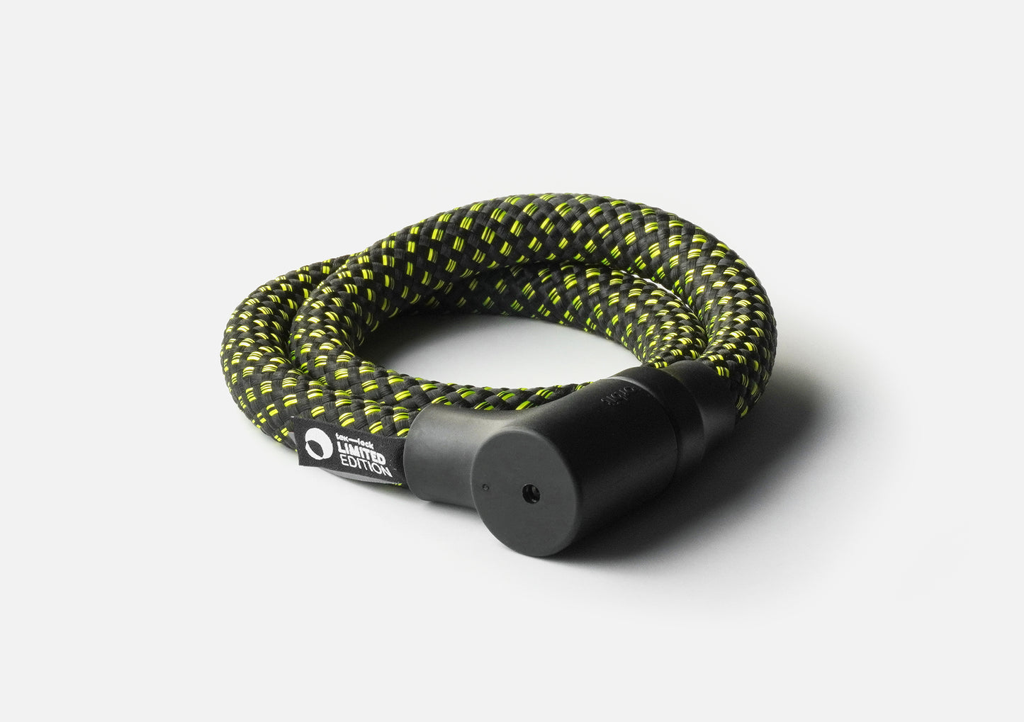 8411C06130B6E0840243F5A2D7D9BD8713B88BB3BA1FAF6695727CCBE66C5BDB