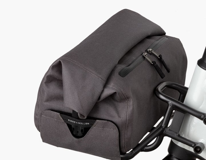 23F10D70AF64D0301A501E8A301AD5C6B500BC426B361EBBB3067A6BC730B373