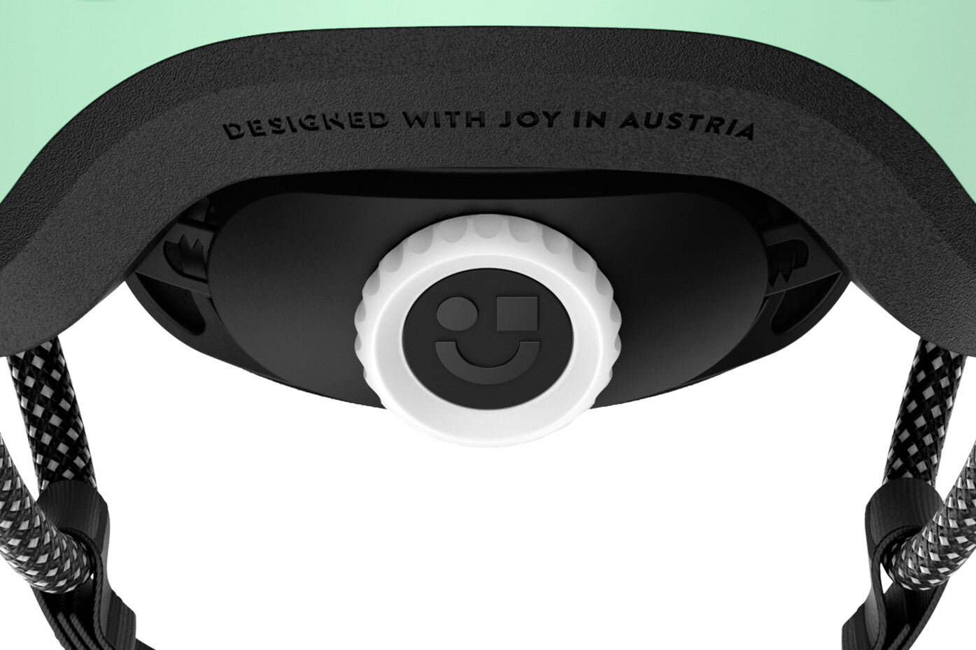 F182C4132DF1BF0B1B5552E664D50B1E2C1EAF7D909BFC4FF6532424E9DB8FBA