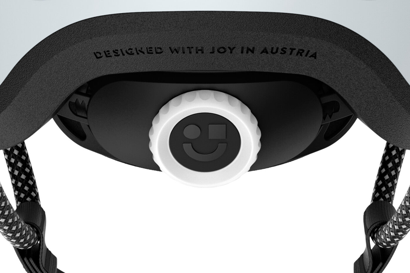 82C8A57C1FA578F19C4C860A1243C3BEDB4703A017DBF48551490DAD46665269