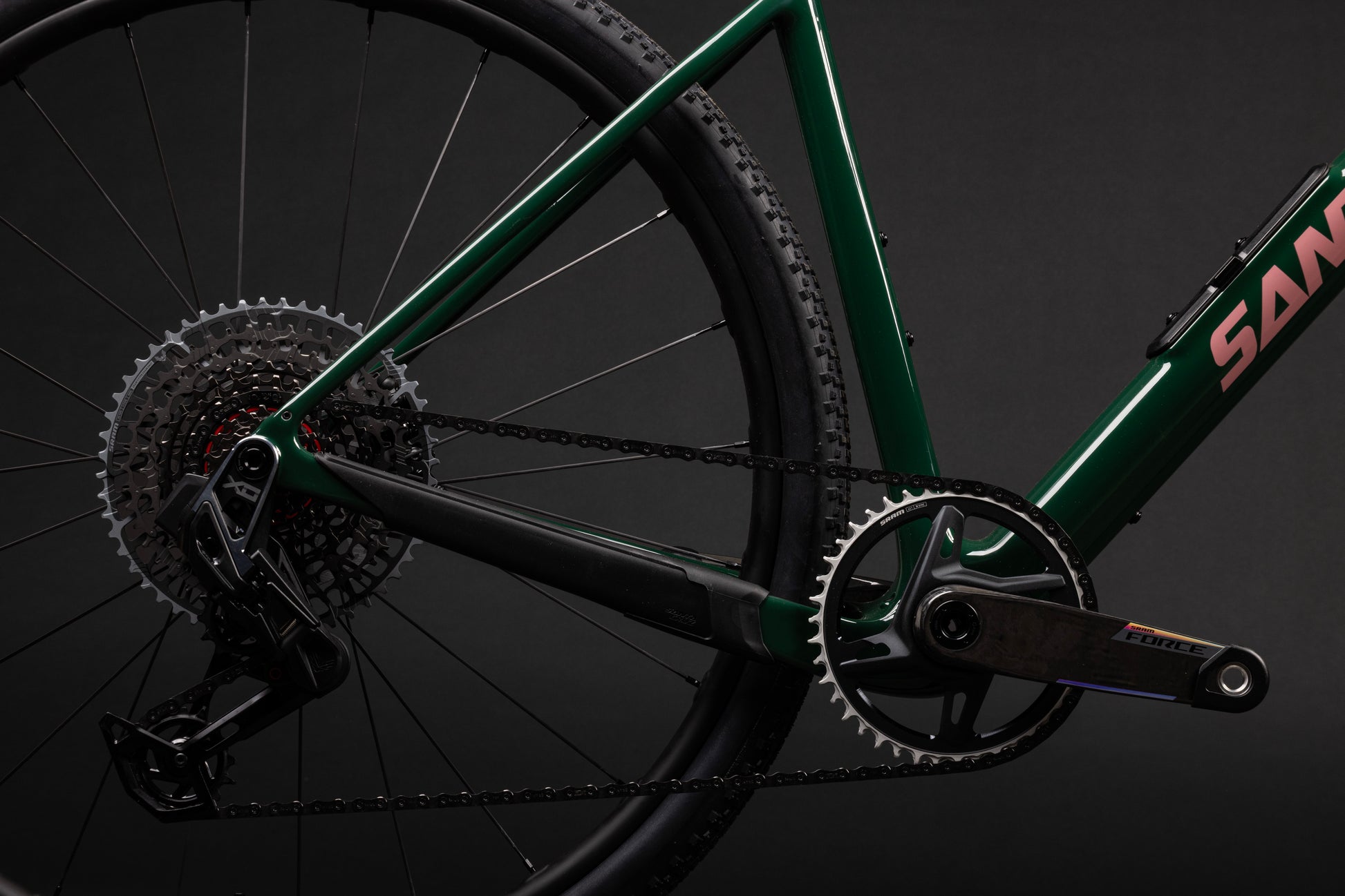 88B424AB4530E1BCB6F761AB87A26EBE540FEEAE7D69083796EFC5F4C8D2891F